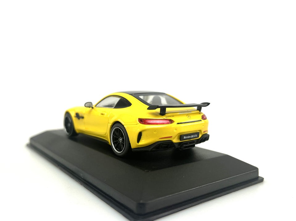 Modelbil, Mercedes-Benz AMG GT R