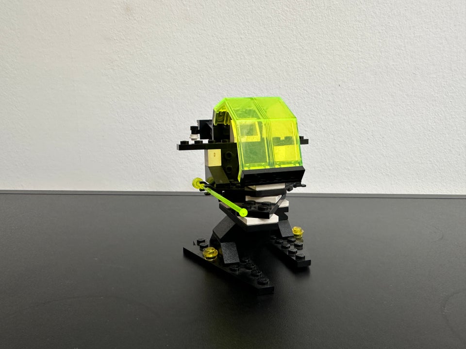 Lego Space 6878