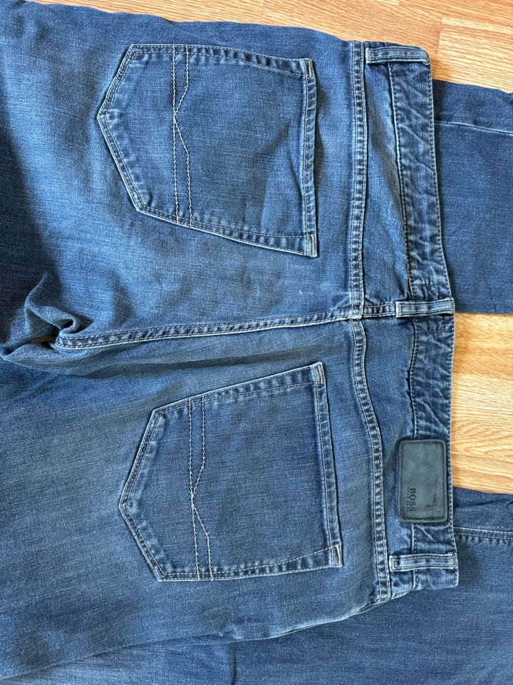 Jeans Boss str 36