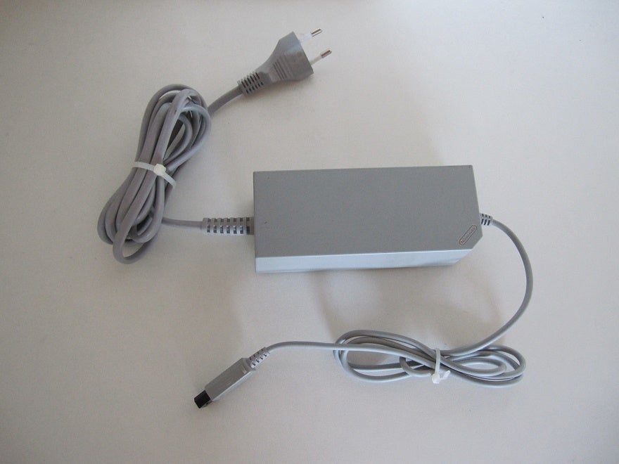 Nintendo Wii, Strømforsyning