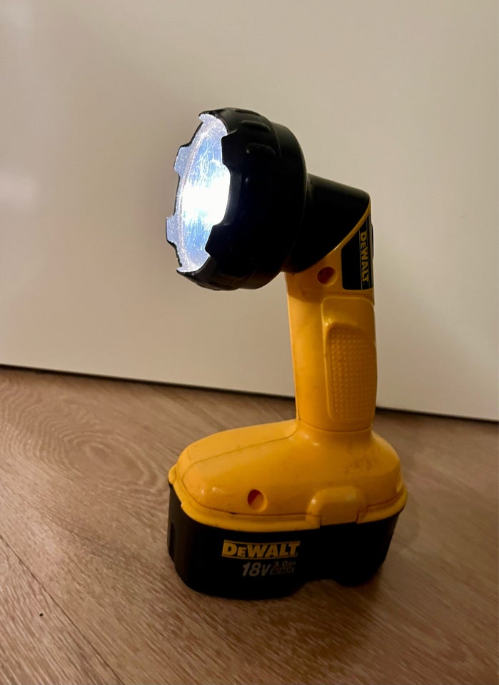 Arbejdslampe, DeWalt