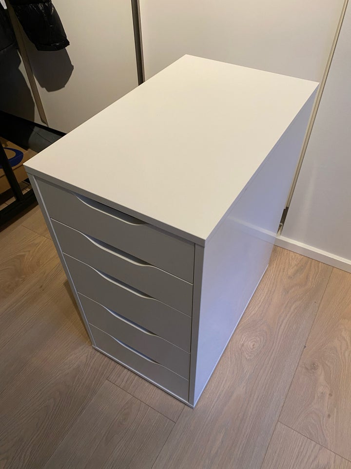 Skuffemøbel, Ikea