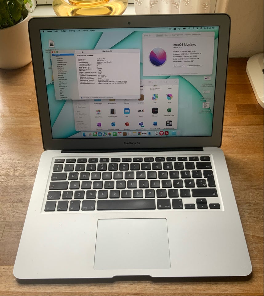 MacBook Air 2015 model 72  16 GHz