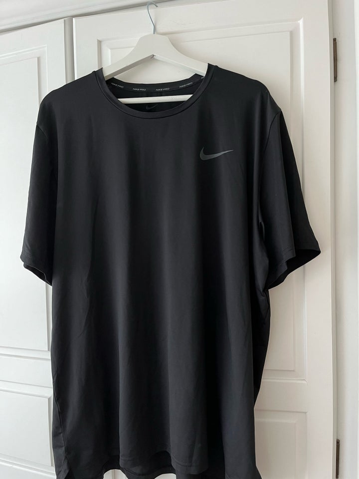 T-shirt, Nike, under amour…