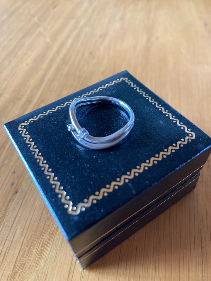 Ring, hvidguld, Ukendt