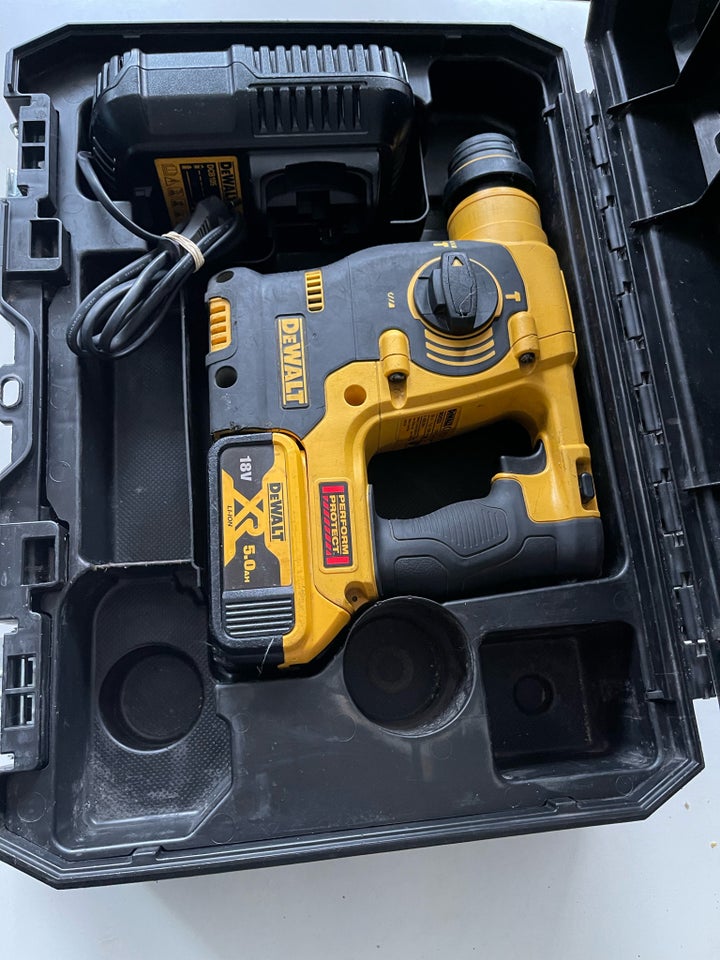 Borehammer, DEWALT DCH 253-type 1