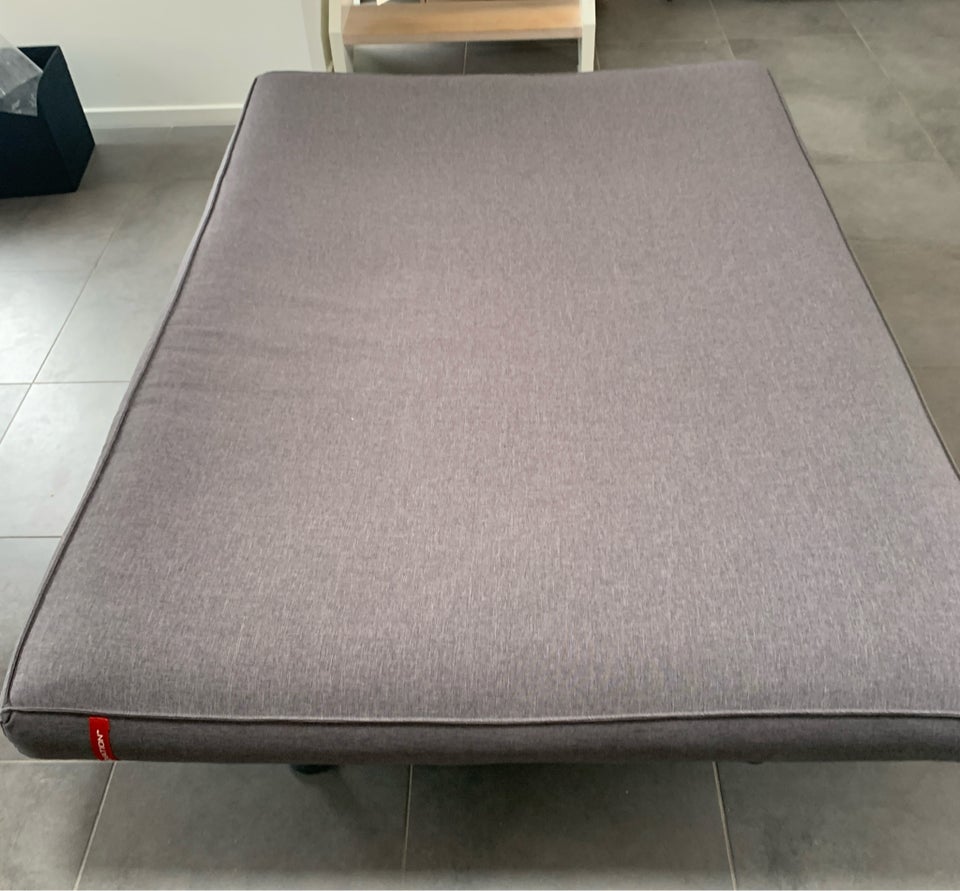 Futon, GRATIS Innovation sovesofa