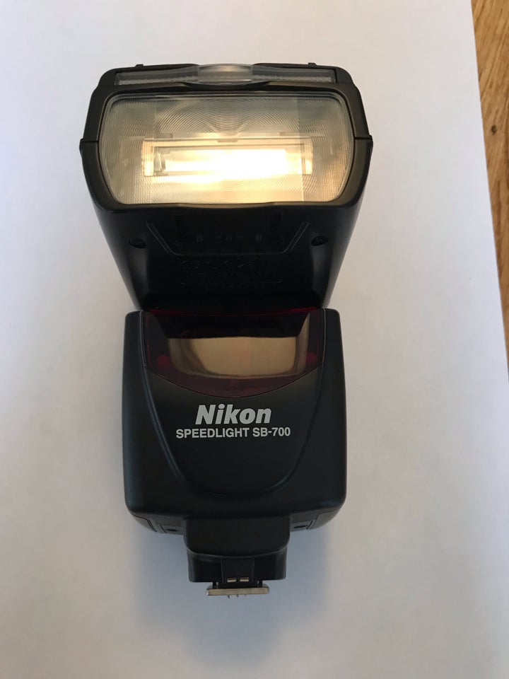 Nikon SB-700 speedlight flash