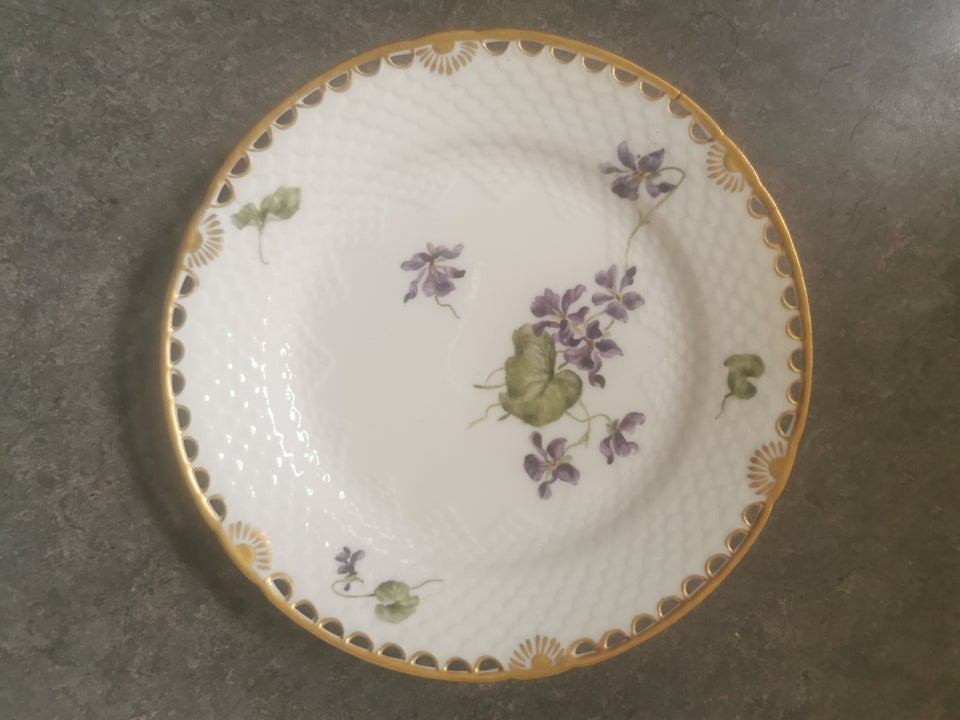 Porcelæn, Kagetallerken, Bing og