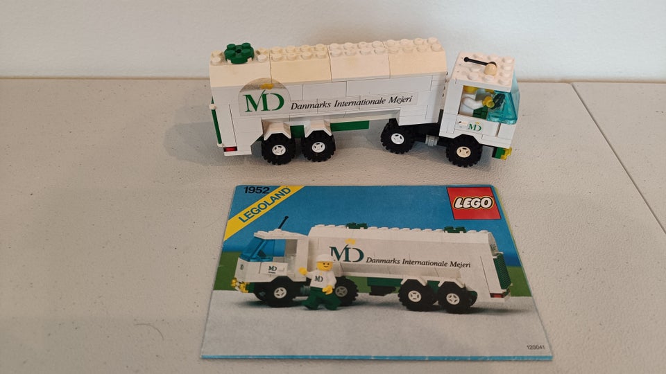 Lego andet, 1952 LEGO Milk Truck