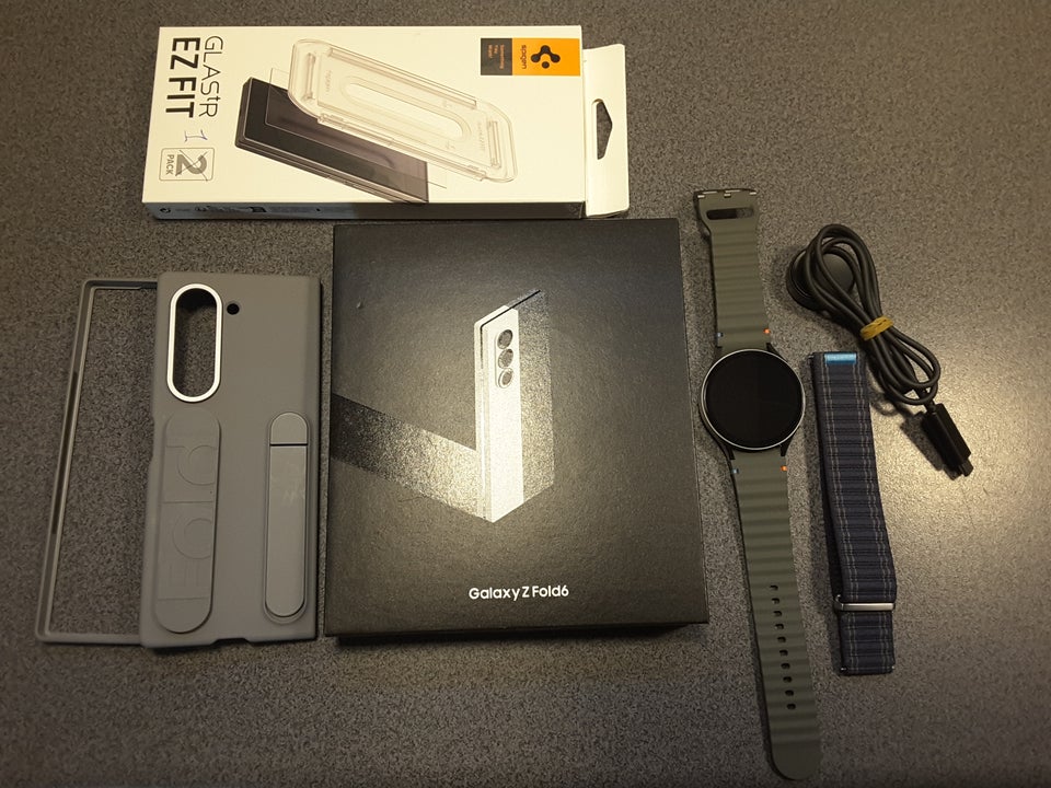 Samsung GALAXY Z FOLD 6 5G OG WATCH 7