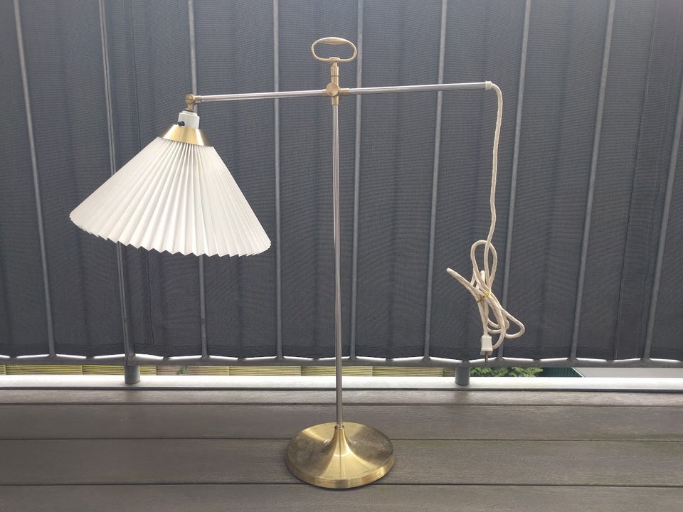 Le Klint Bordlampe Le Klint 319