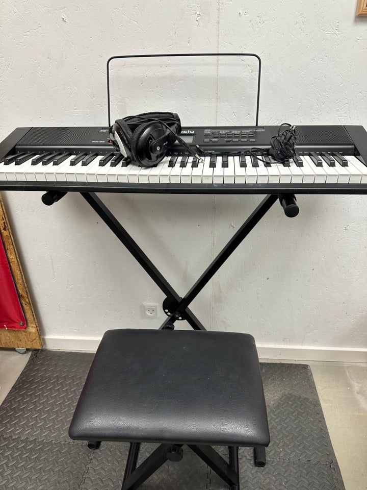 Keyboard Artesia MA-88