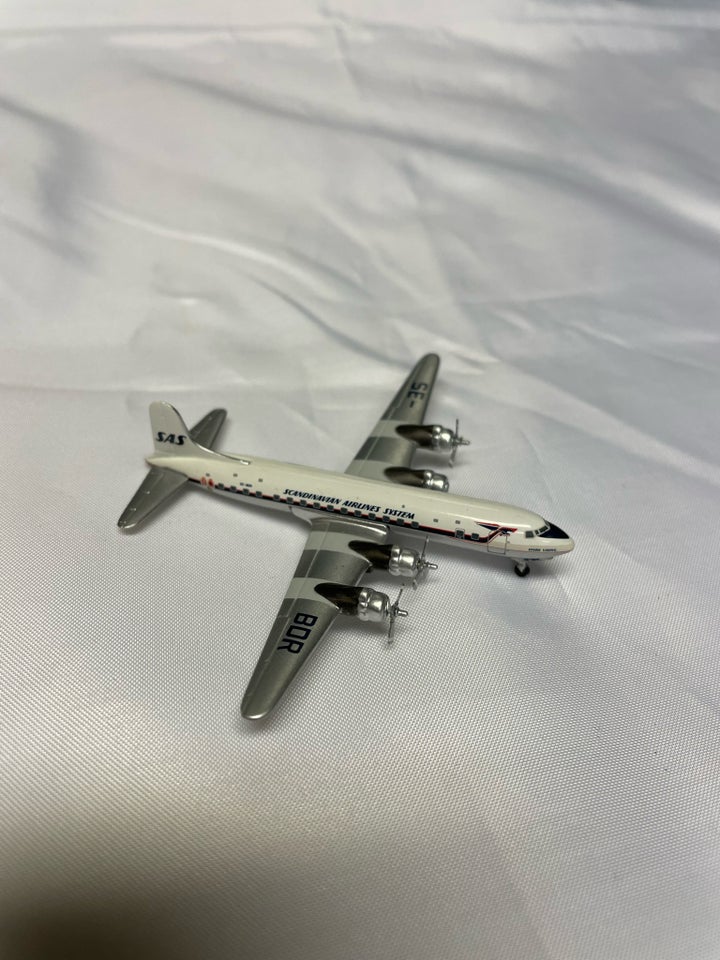 Modelfly, ARRO Classics DC-6 SAS,