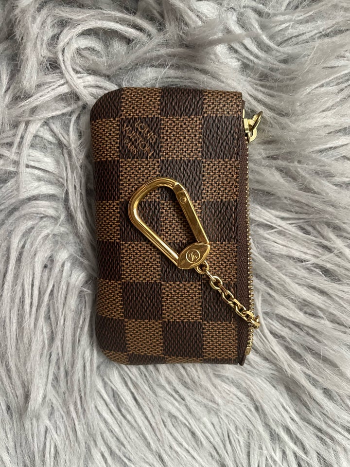 Pung, Louis Vuitton, kanvas