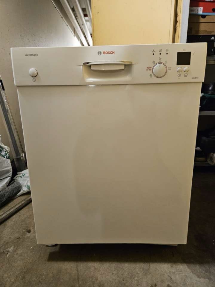 Bosch SGU55E92SK, fritstående,