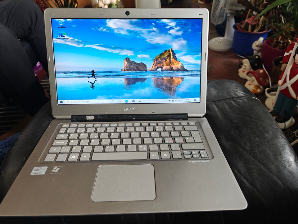 Acer C3 14 GHz 4 GB ram