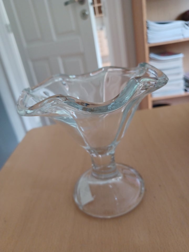 Glas Vase 2 stager og