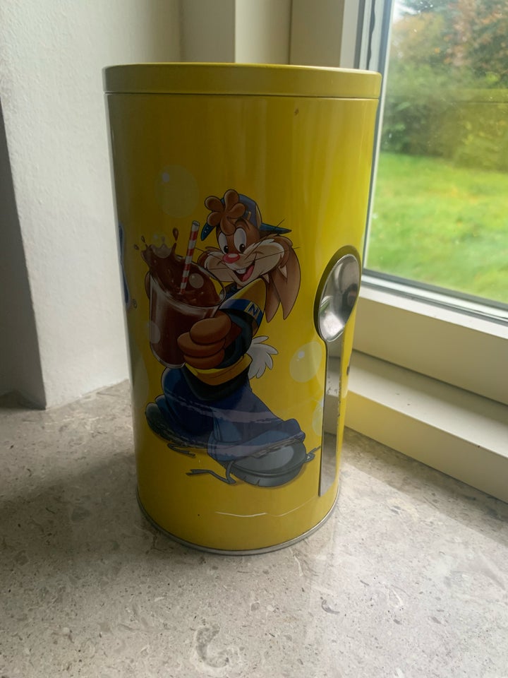 Dåser, Flot gul Nesquik dåse med ske