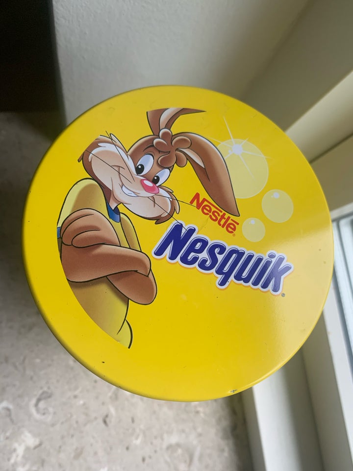 Dåser, Flot gul Nesquik dåse med ske