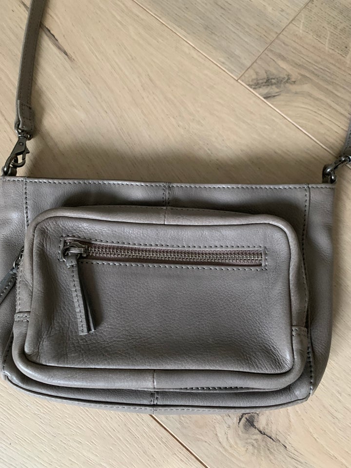 Crossbody, Markberg