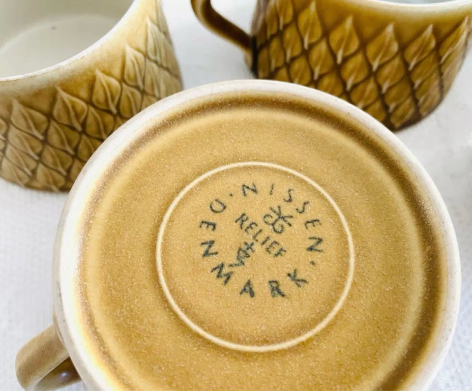 Keramik Kopper kaffekop Relief