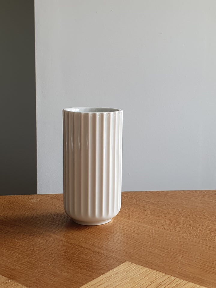 Porcelæn, Vase, højde 10 cm Lyngby