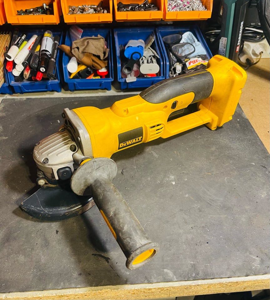 Vinkelsliber Dewalt