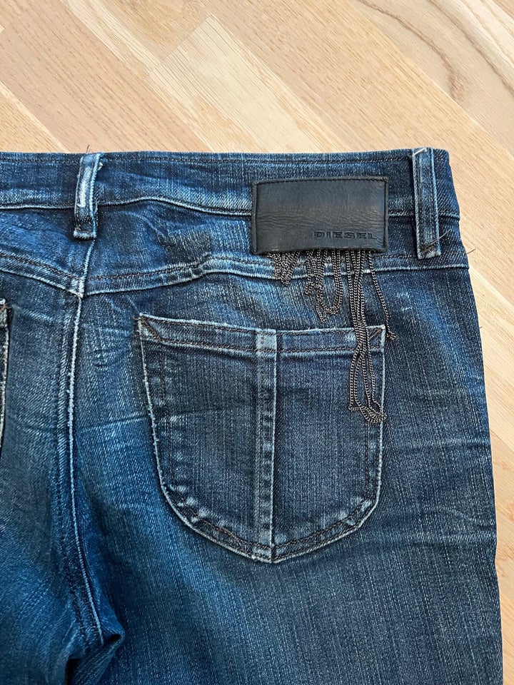 Jeans, Diesel, str. 30