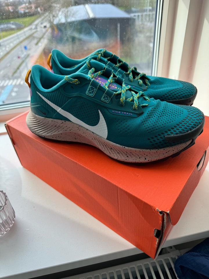 Sportssko, Nike pegasus trail 3. ,