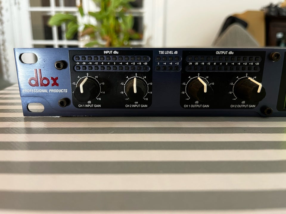 dbx QUANTUM Digital Multi-Band