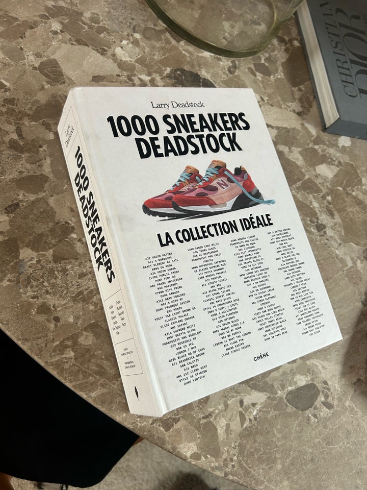 1000 sneakers deadstock, anden bog