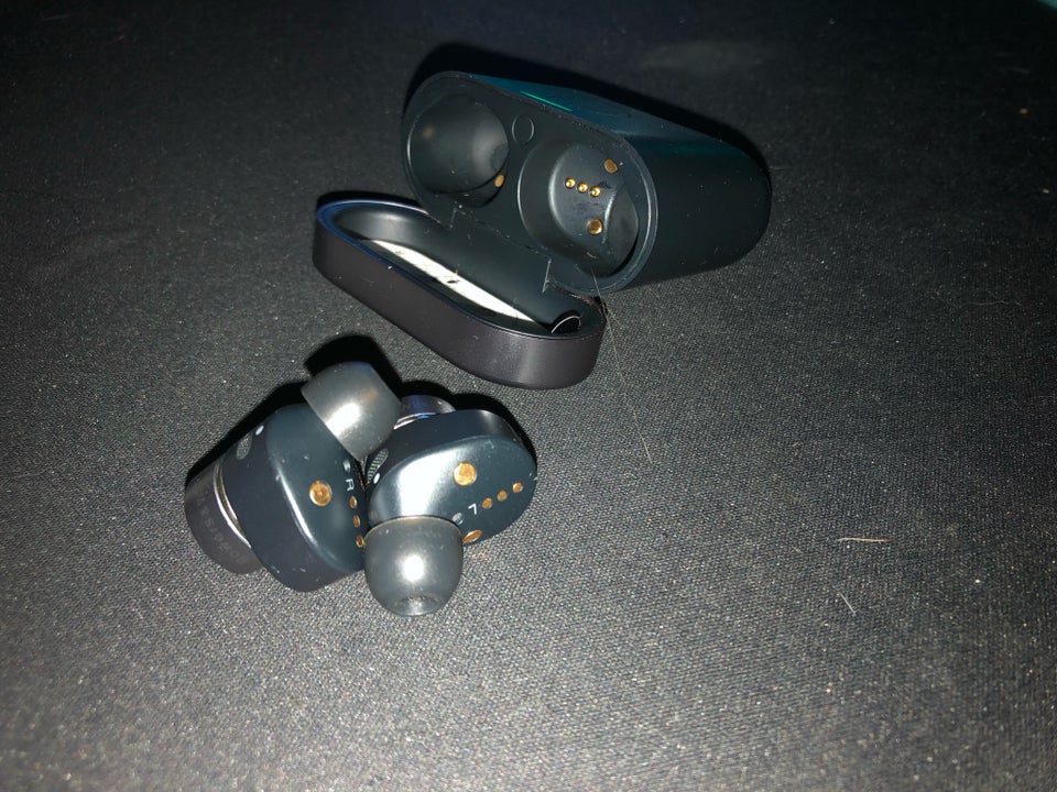 in-ear hovedtelefoner, Andet