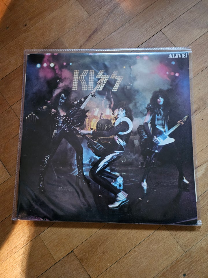 LP, Kiss, Alive