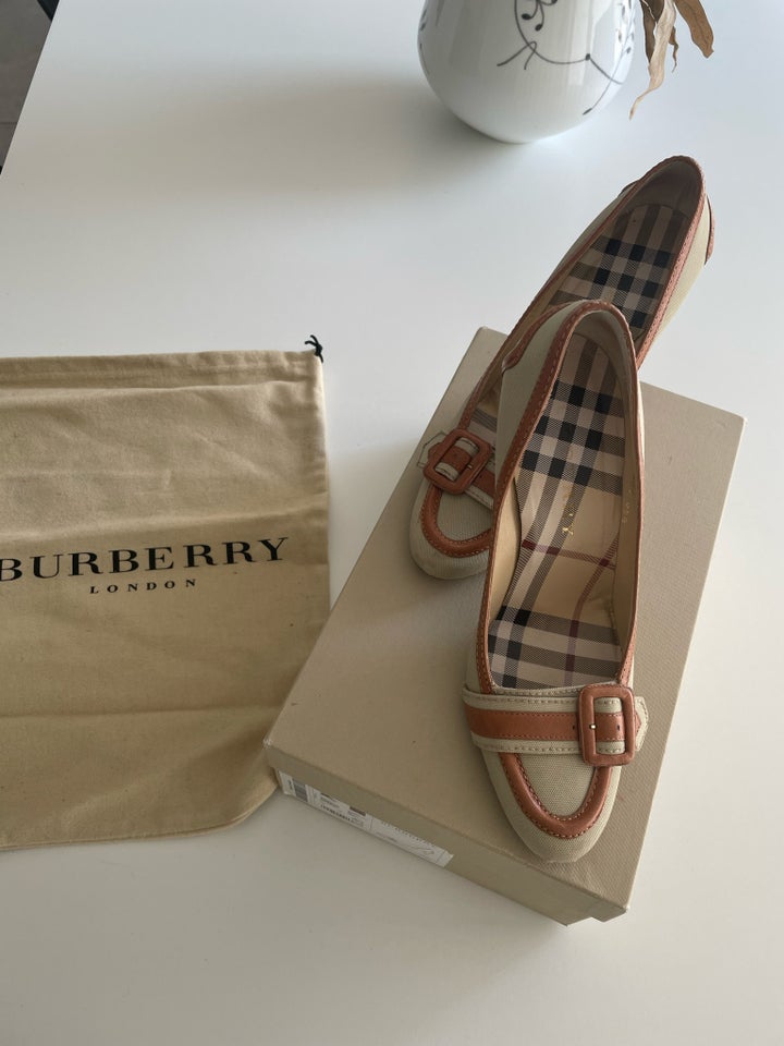 Stiletter, str. 36,5, Burberry