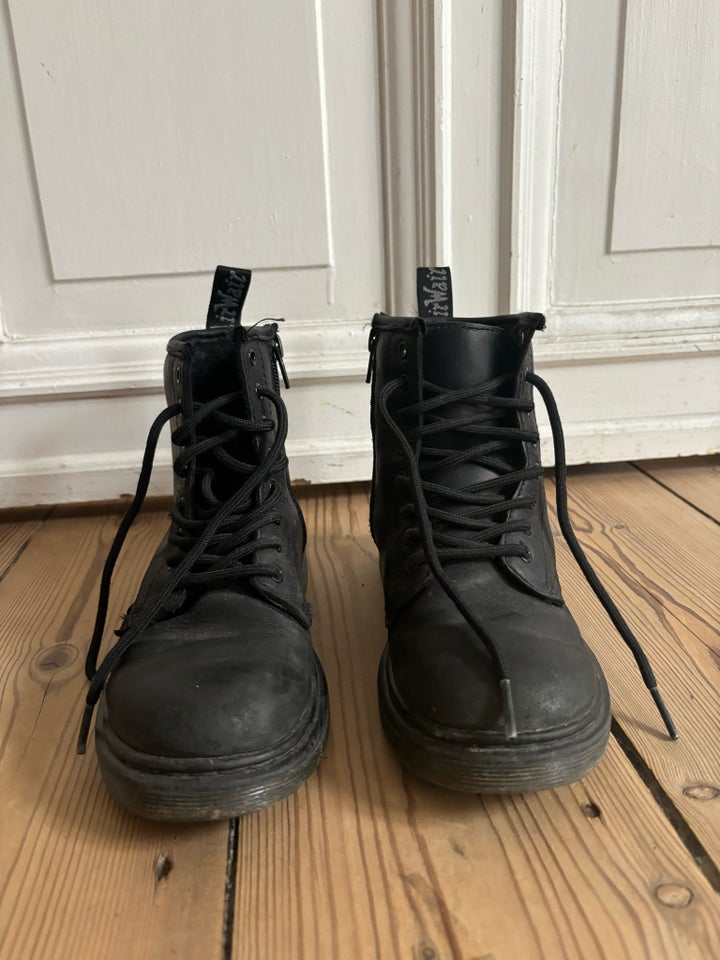 Vinterstøvler, str. 33, Dr Martens