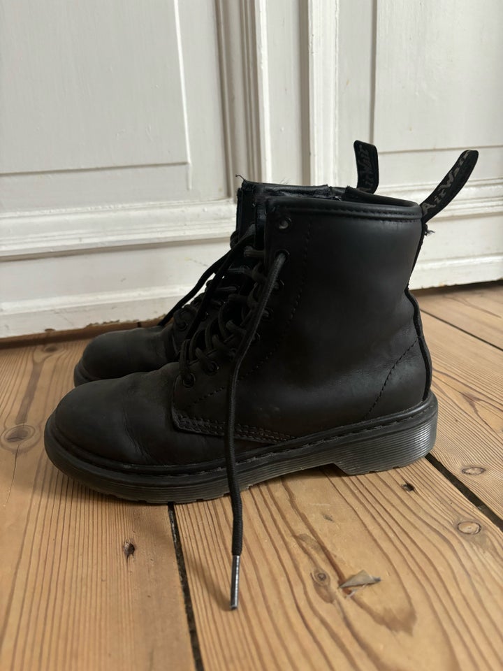 Vinterstøvler, str. 33, Dr Martens