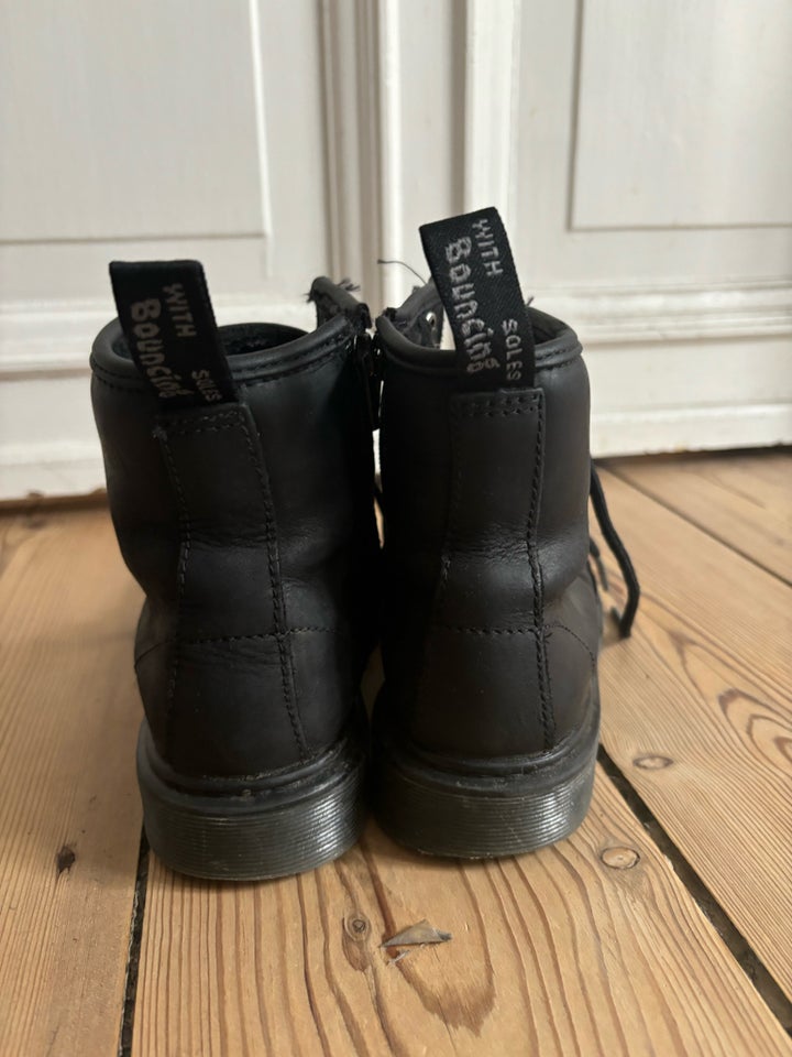 Vinterstøvler, str. 33, Dr Martens