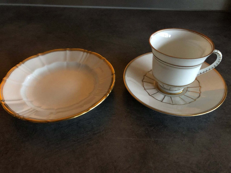 Porcelæn, 12 kagetallerkener, 14