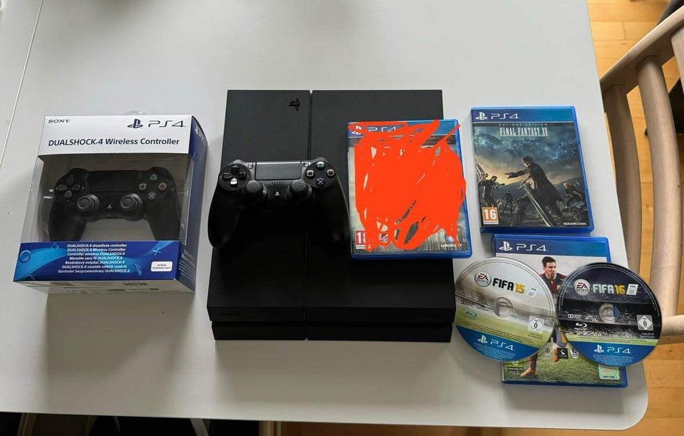 Playstation 4, 2x controller + spil