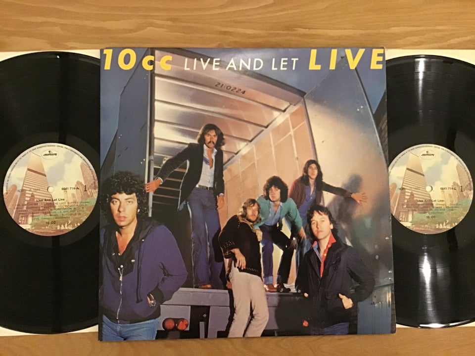 LP, 10CC, Bloody tourist  live and