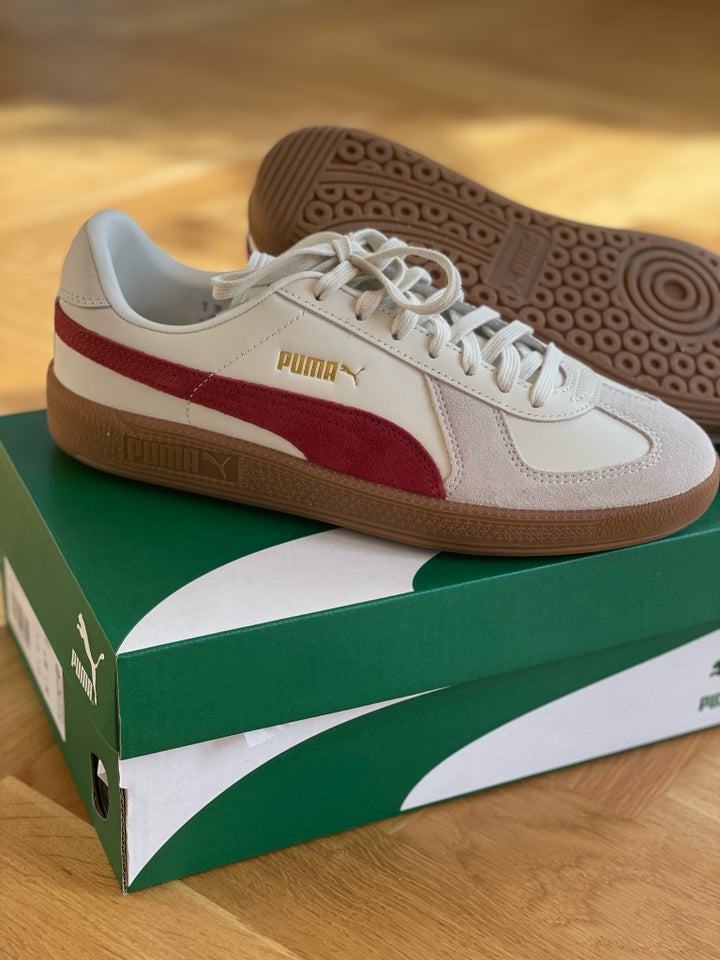 Sneakers str 39 Puma