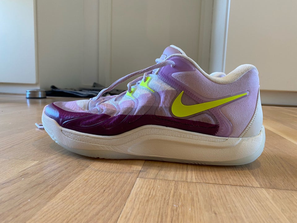 Basketstøvler, Basket sko, Nike