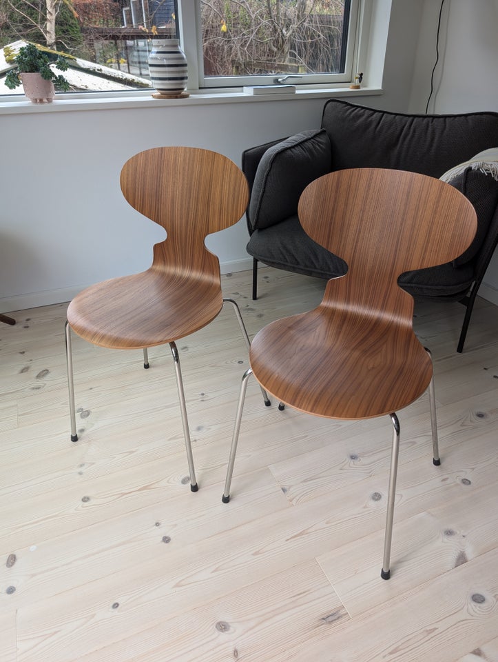 Arne Jacobsen, Myren, Stole