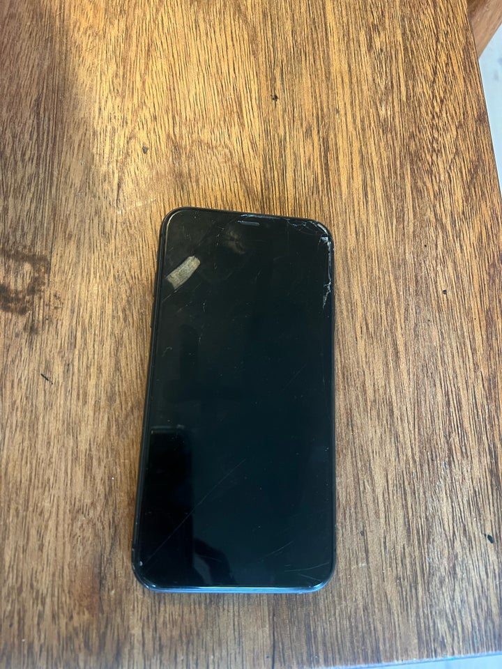 iPhone 11, 64 GB, sort