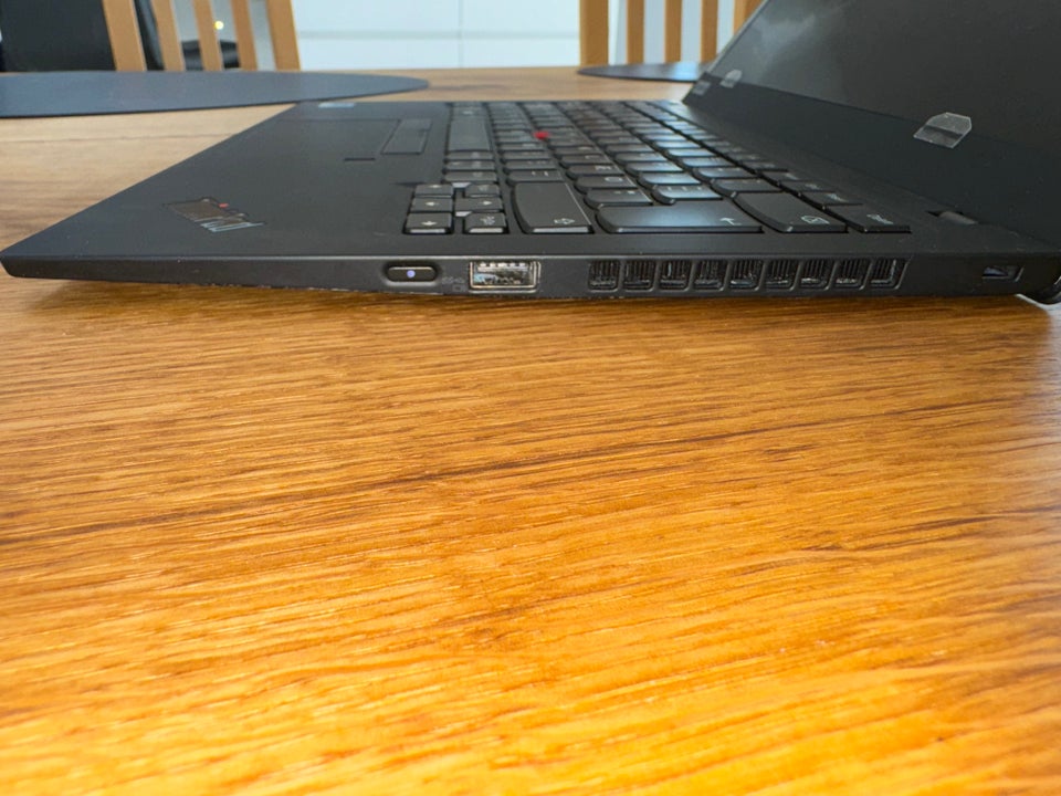 Lenovo X1 Carbon Gen 8 16 / 42