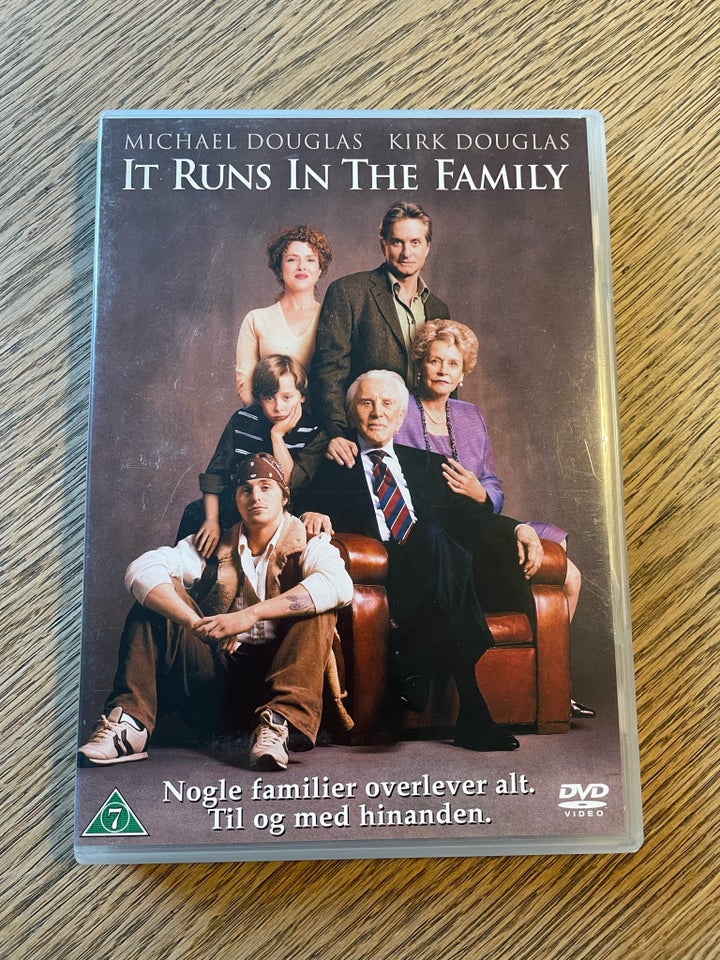 It Runs In The Family, DVD, komedie