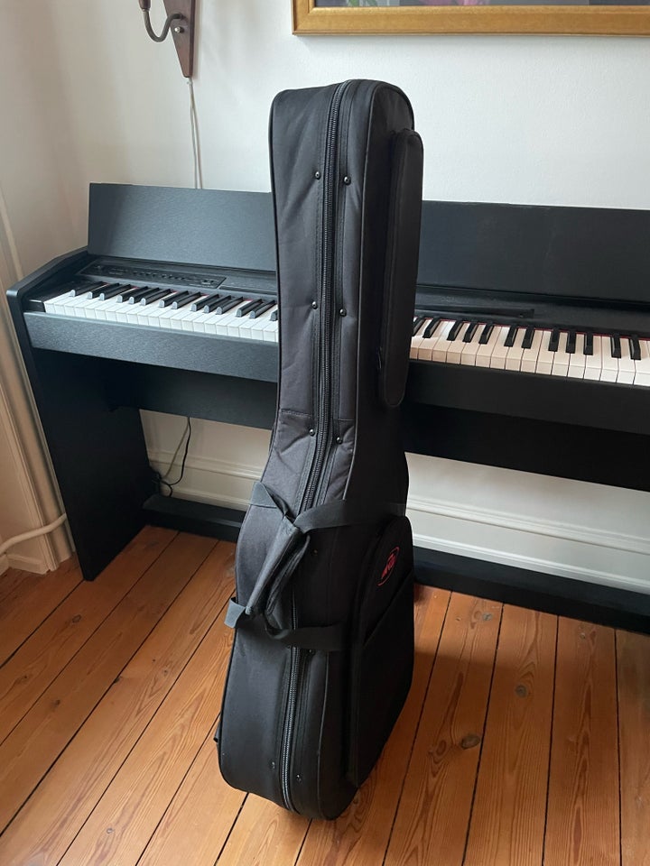 Guitar softcase , SKB SC18