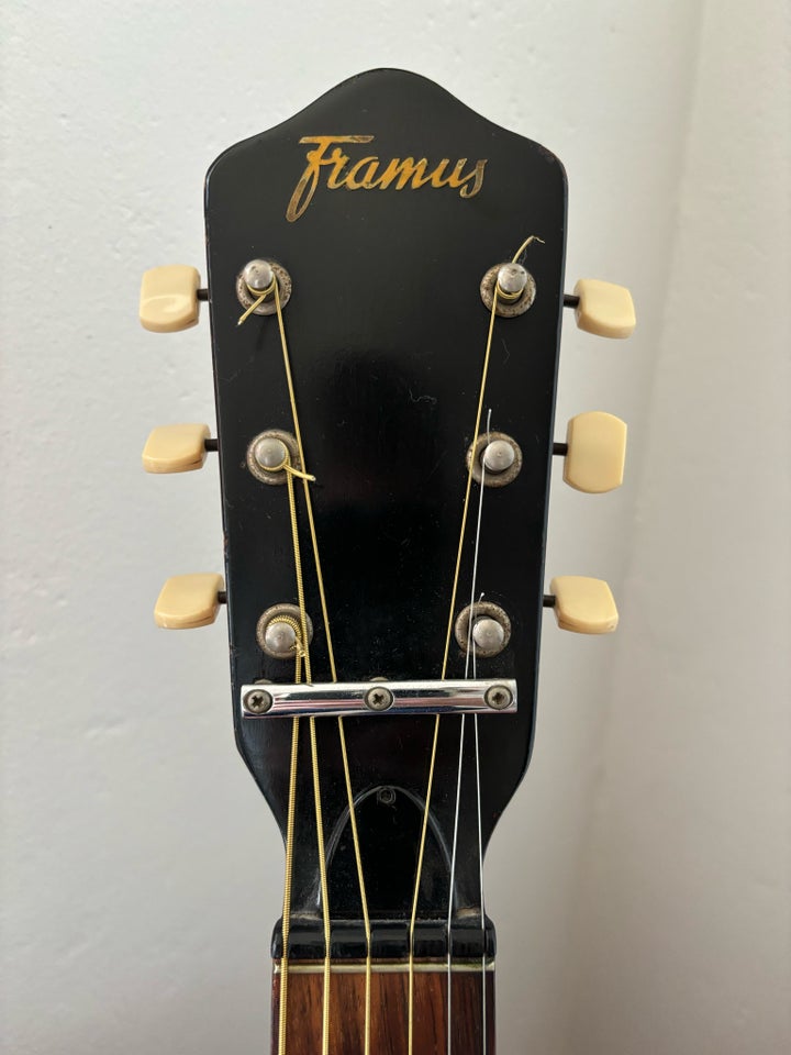 Rejse guitar, Framus