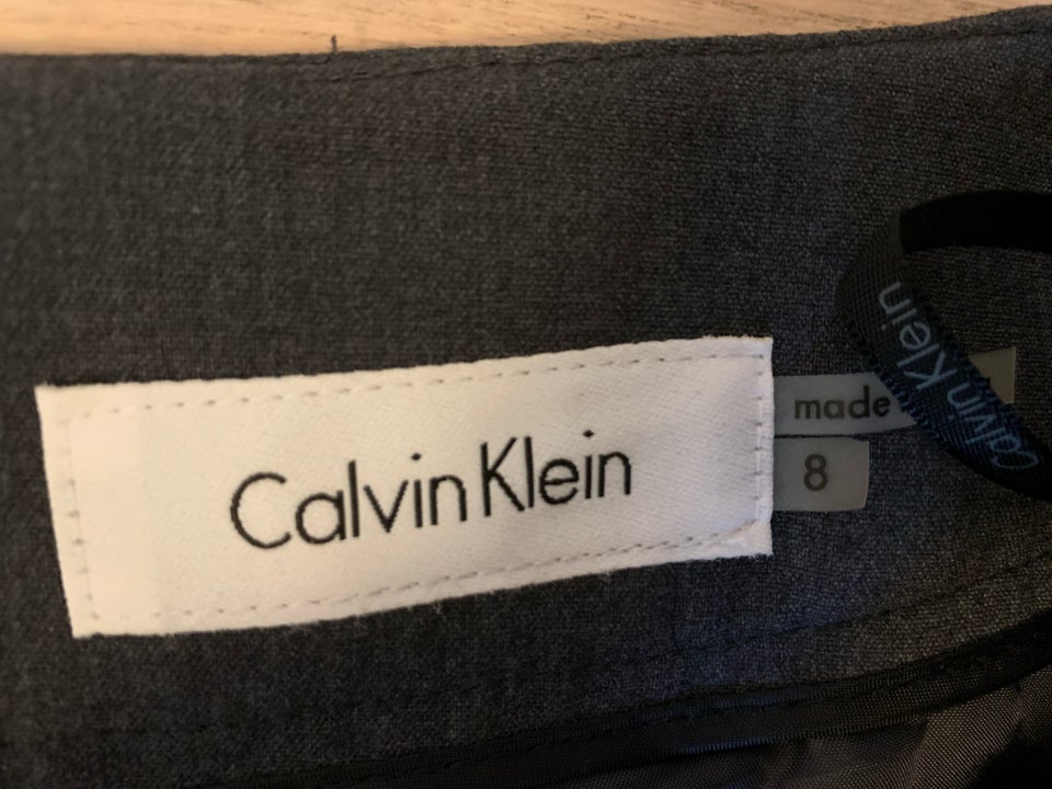 str. 38, Calvin Klein, Grå